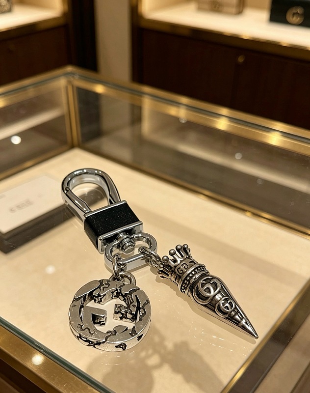 G C I Jewelry · 4