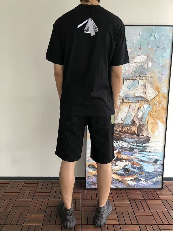 P La E T-shirt · 5