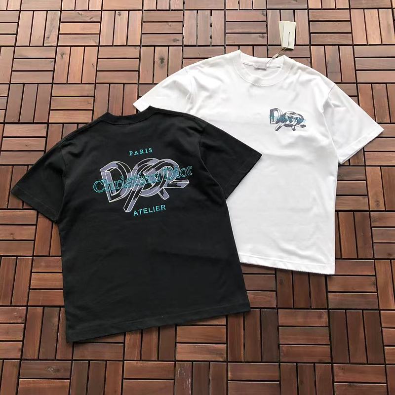 D O T-shirt · 5
