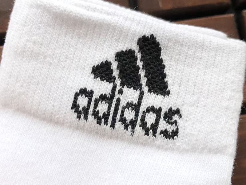 Di As Socks 6