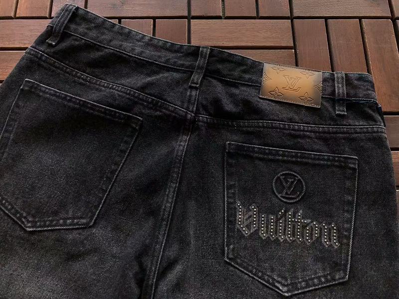 L Jeans · 6