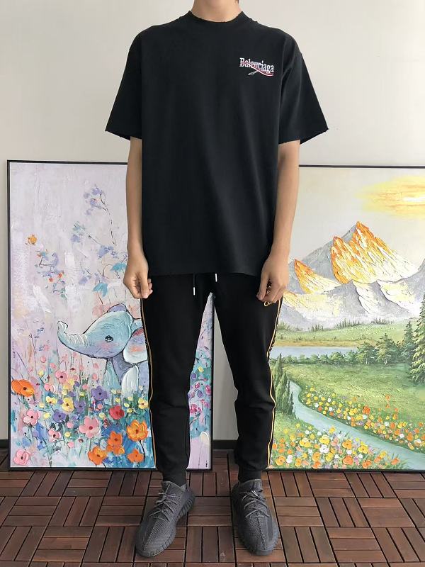 B L Ia A T-shirt · 3
