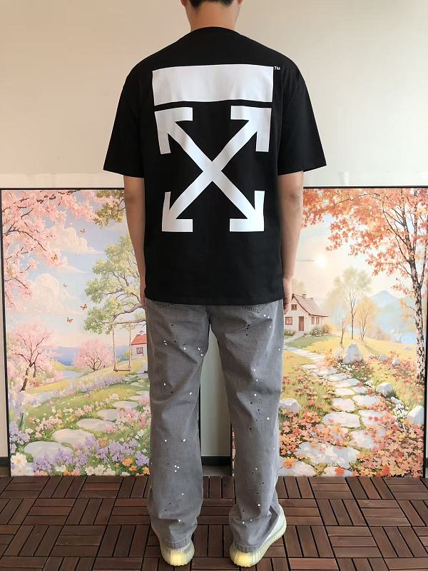 O -w Te T-shirt · 4