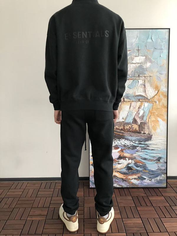 Essentials Sweater Fleece 10