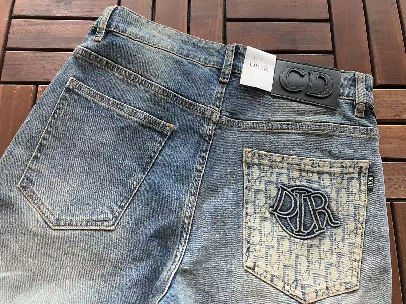 D O Jeans · 6