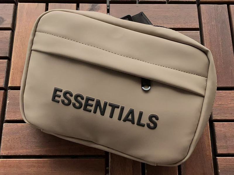 Essentials Bag 7