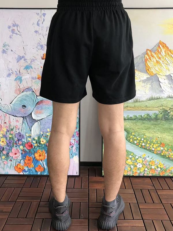 B L Ia A Shorts · 4