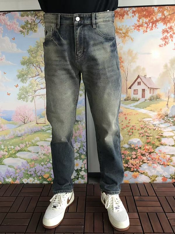 D O Jeans · 3