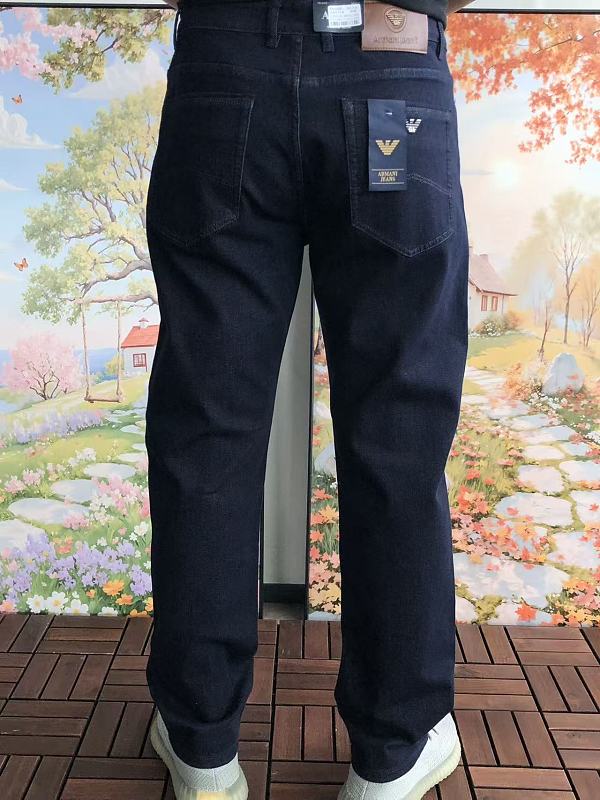 E P R A M N Jeans · 4