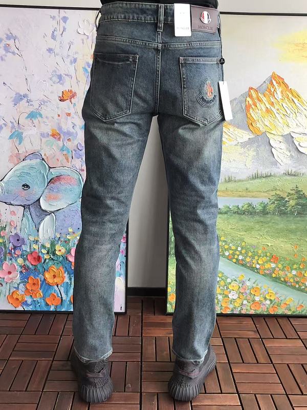 M R Jeans · 4
