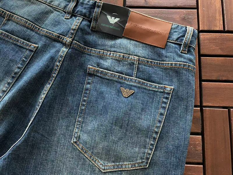 E P R A M N Jeans · 6