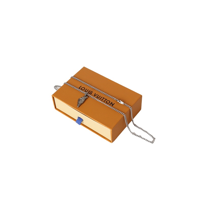 L Jewelry 2