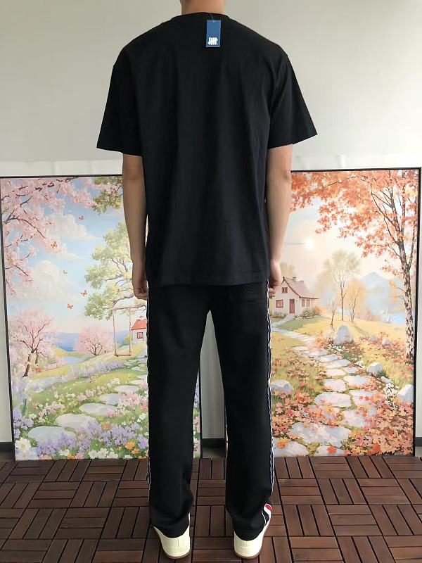 Undefeated T-shirt 4