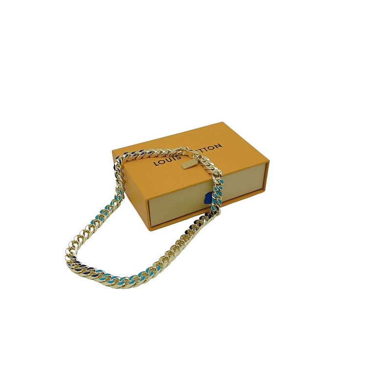 L Jewelry 3