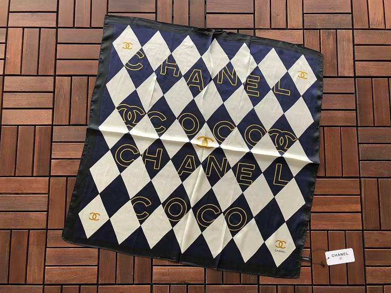C A E Scarf · 4