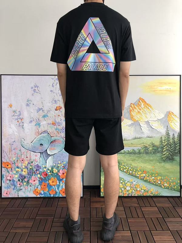 P La E T-shirt · 4