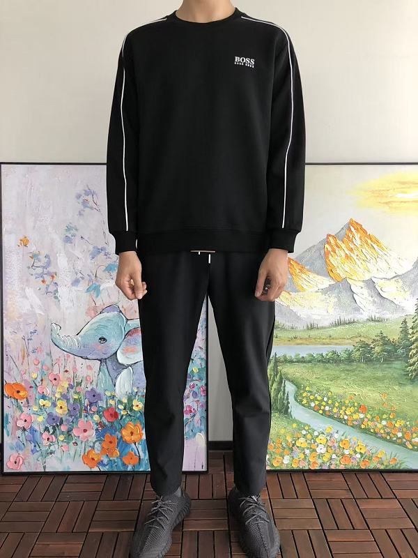H G B Sweater · 3