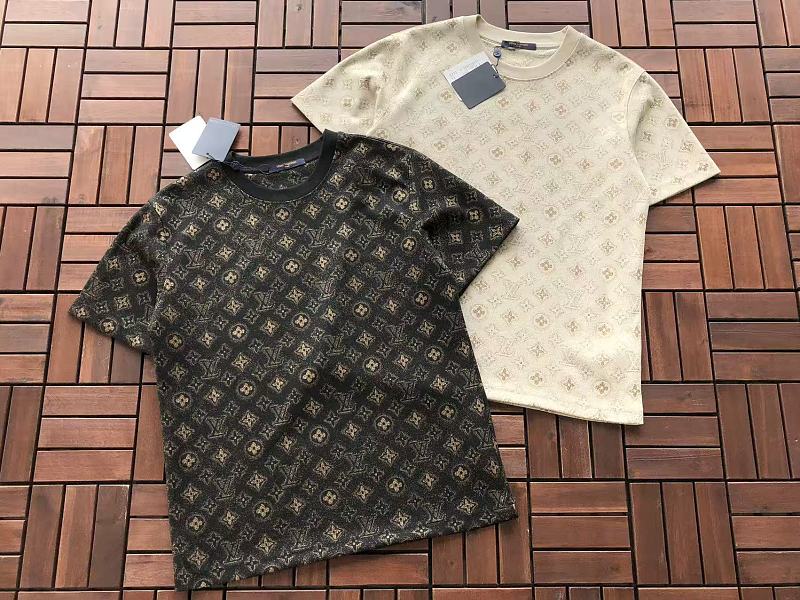 L T-shirt · 6