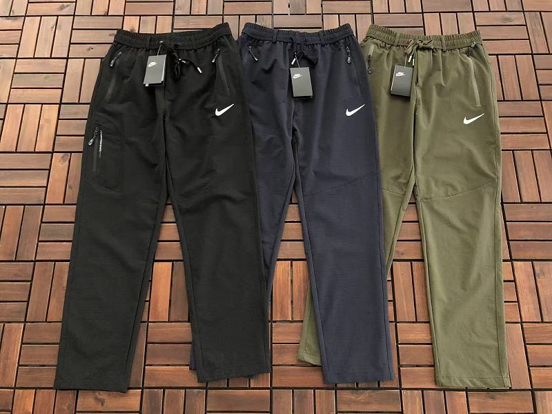 Nike Trousers 4