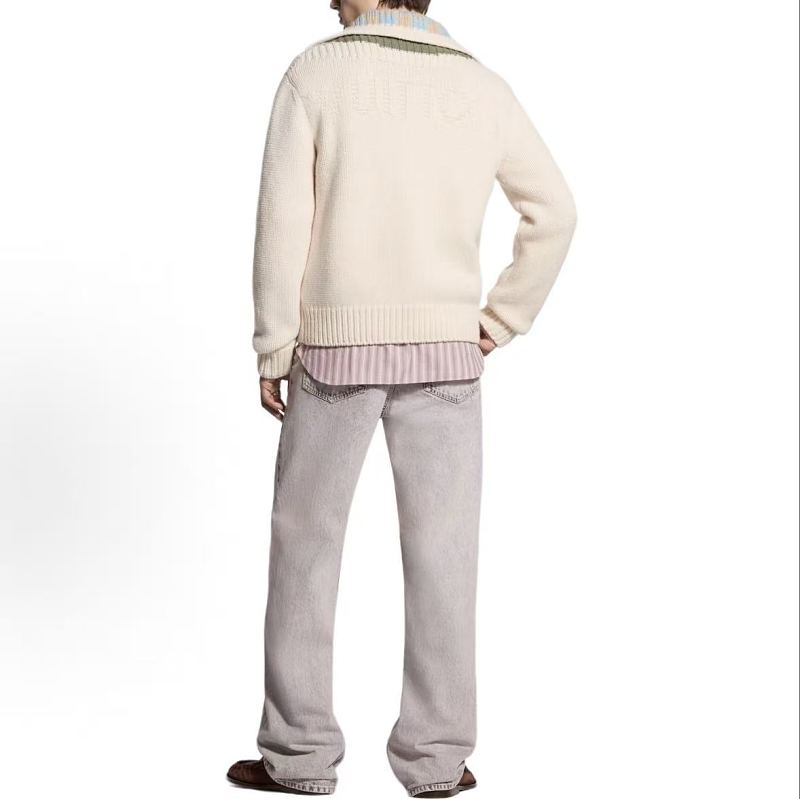 L Sweater · 4