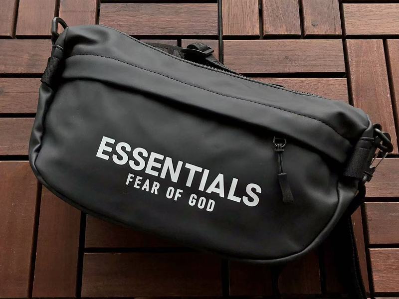 Essentials Bag 7