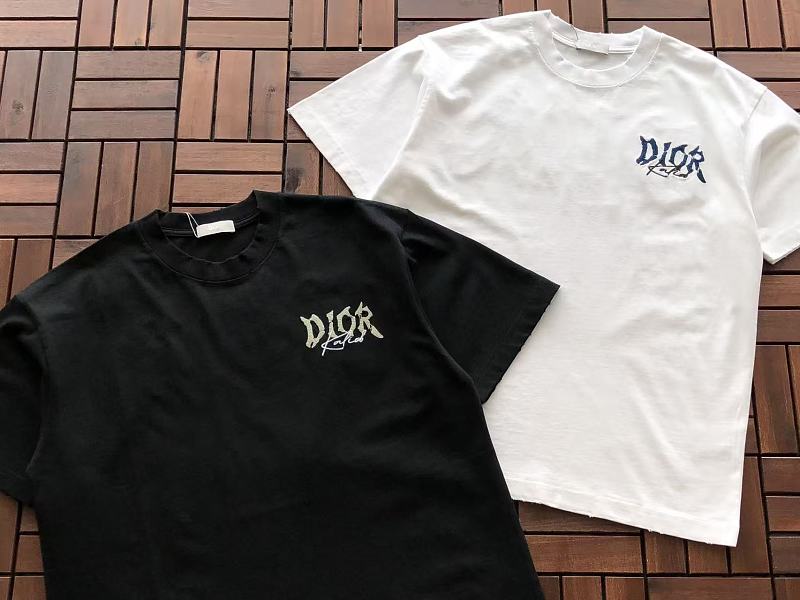 D O T-shirt 9
