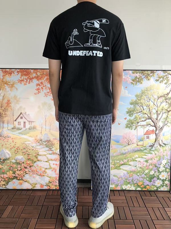 Undefeated T-shirt · 4