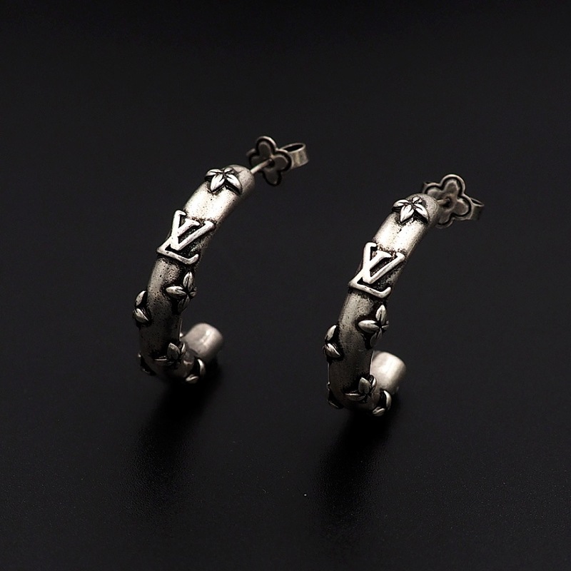 L Jewelry · 5