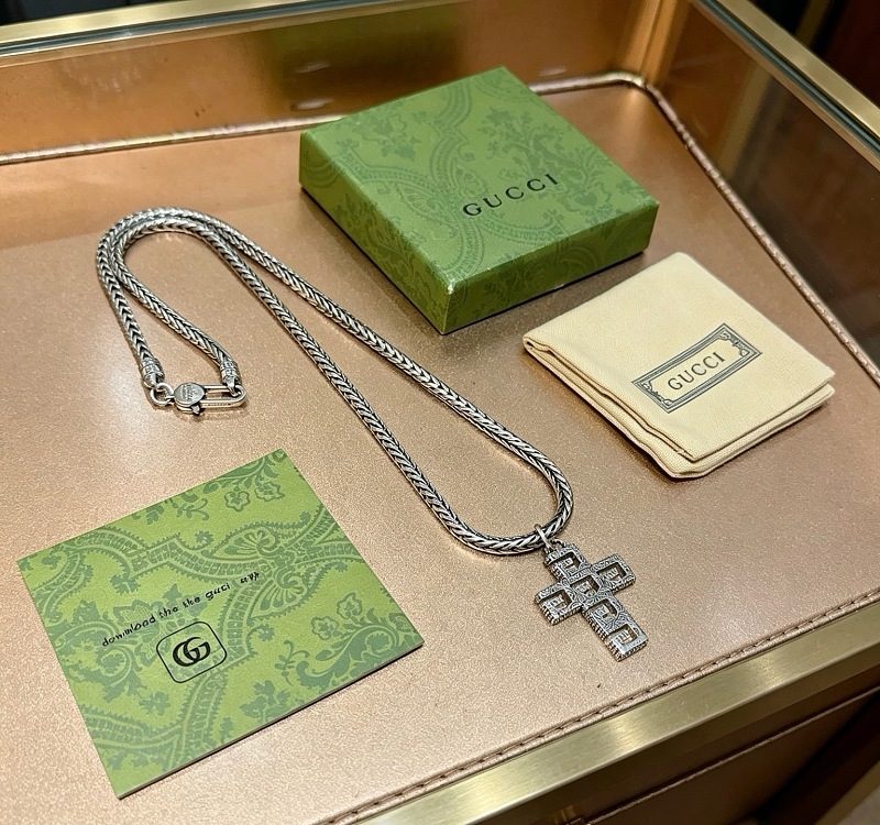 G C I Jewelry · 3