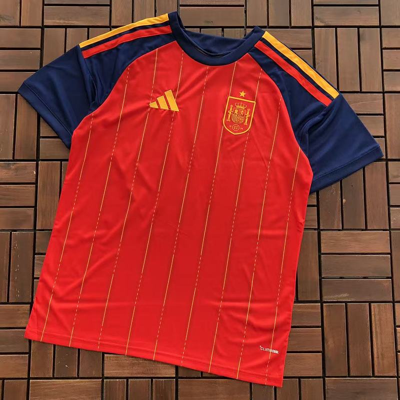 Football T-shirt · 4