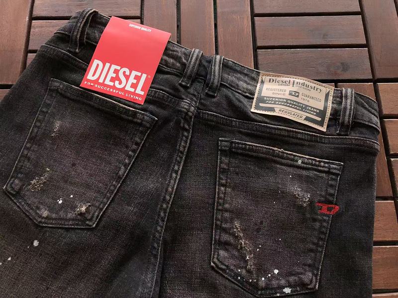D E E Jeans · 6