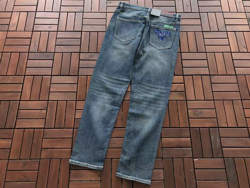 P A A Jeans · 6