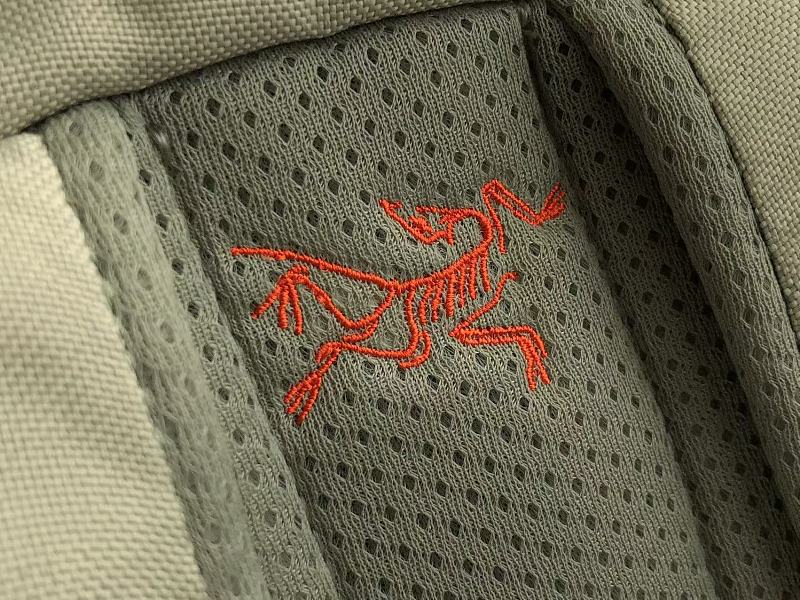 A T Yx Bag 12