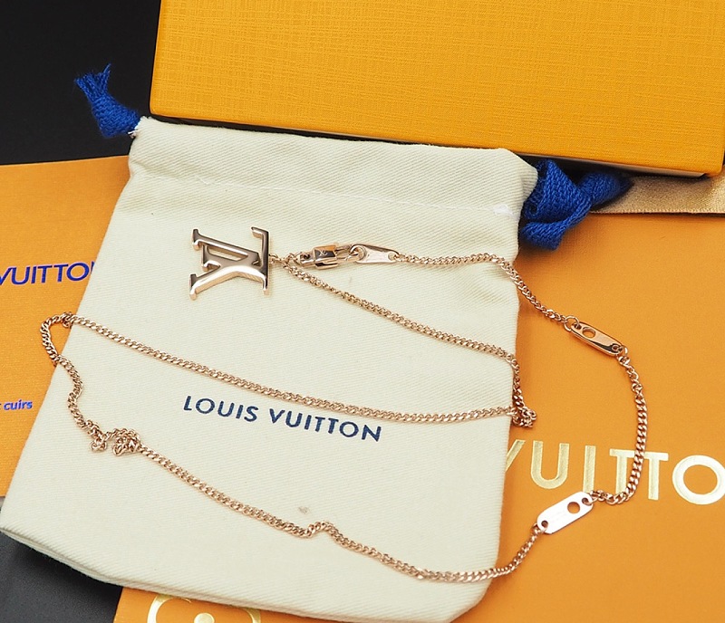 L Jewelry · 2