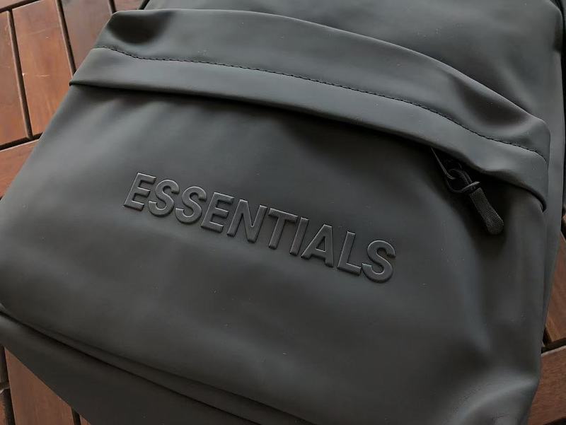 Essentials Bag 5