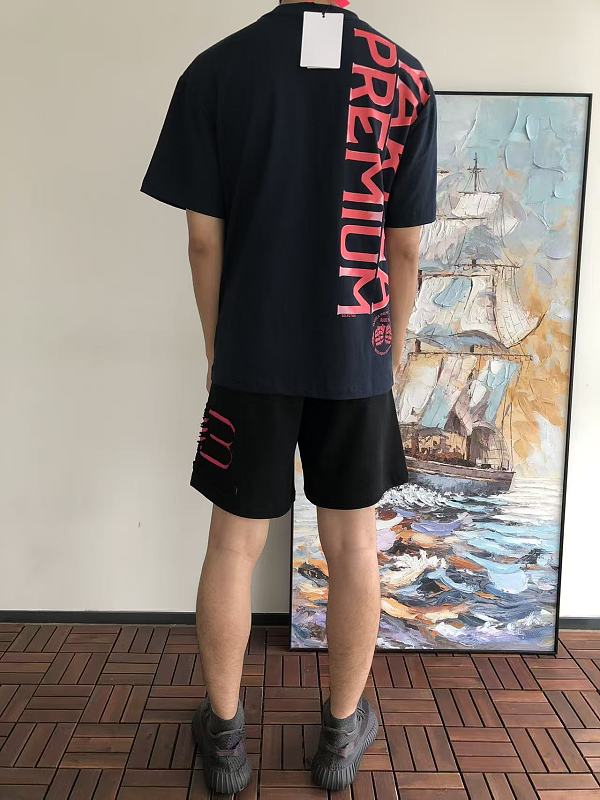 Vintage T-shirt · 4