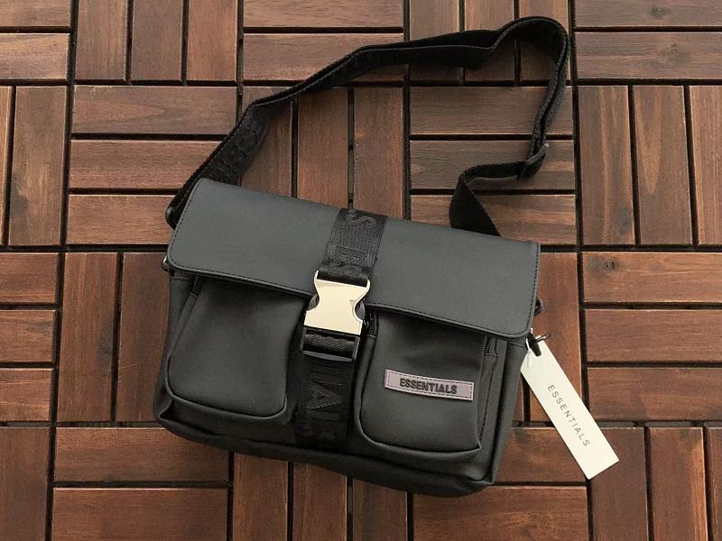 Essentials Bag 4