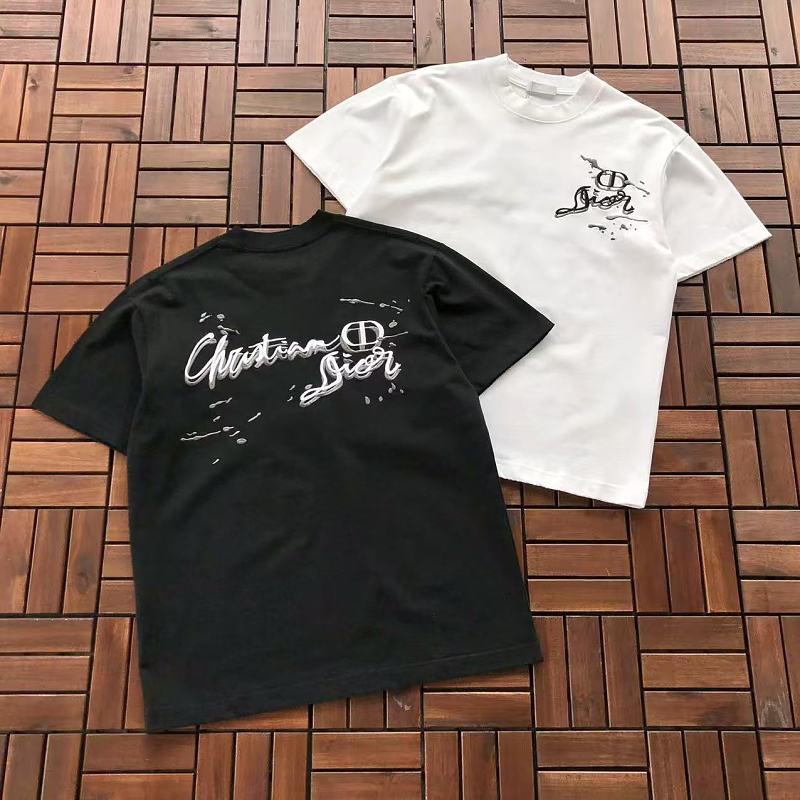 D O T-shirt · 5