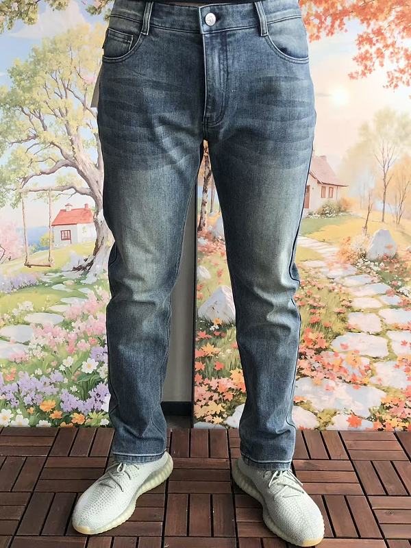 D O Jeans · 3