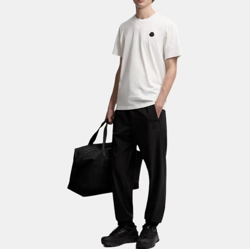 M R T-shirt · 2