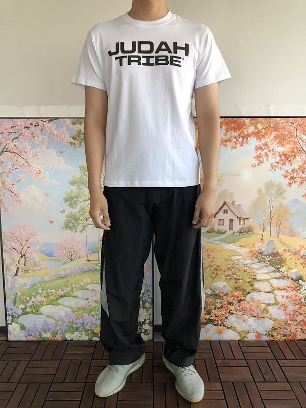 Fashion T-shirt · 3