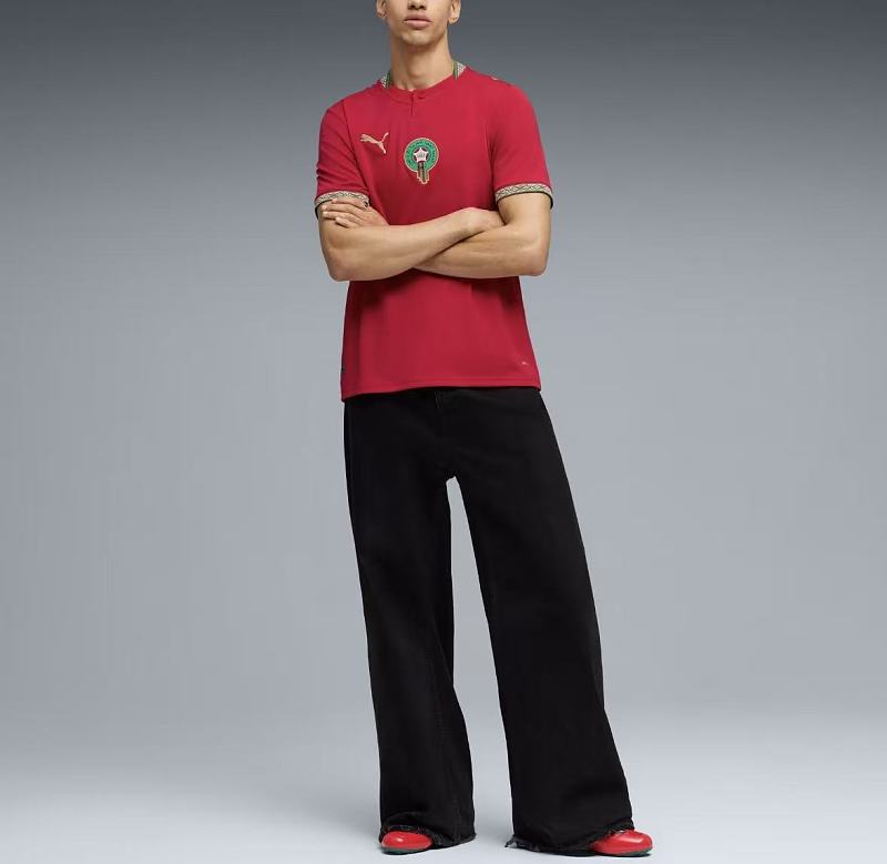 Football T-shirt · 2