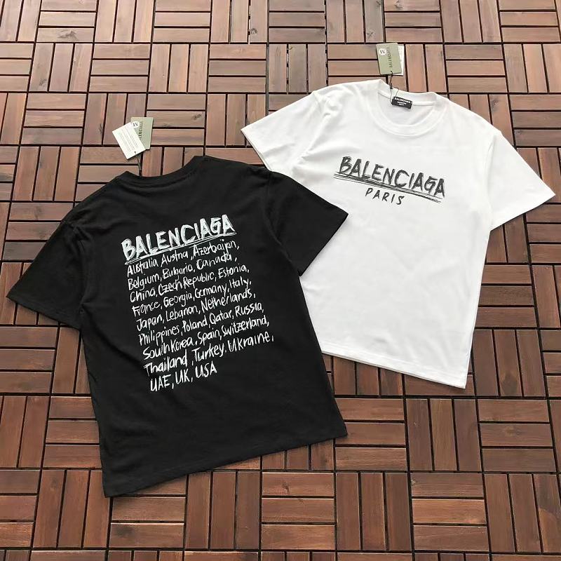 B L Ia A T-shirt · 5