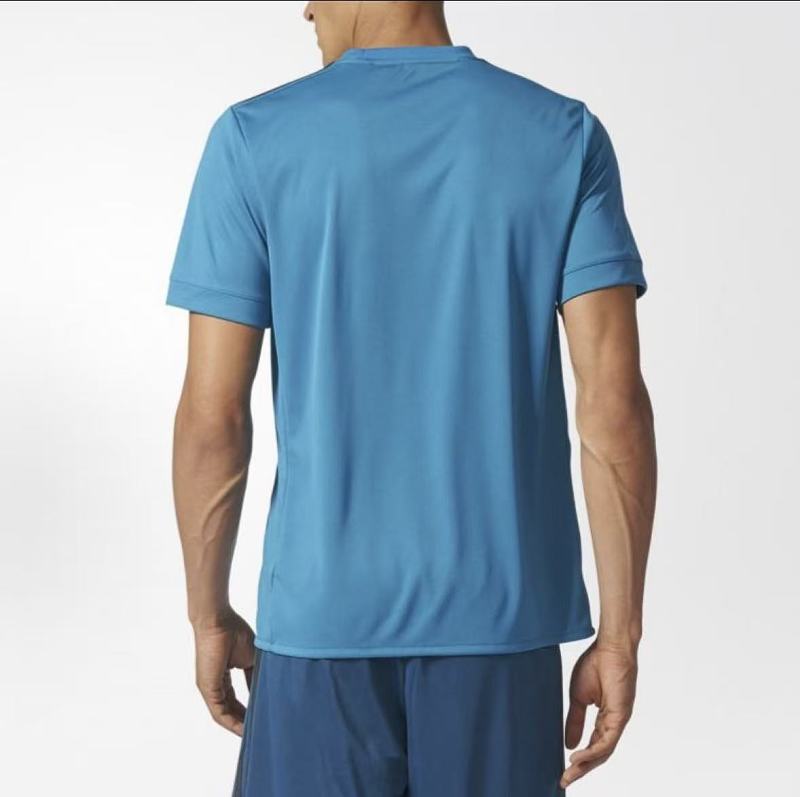 Football T-shirt · 3