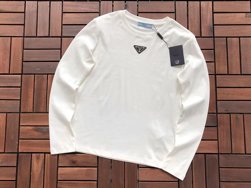 P A A Long-sleeve Woman · 6