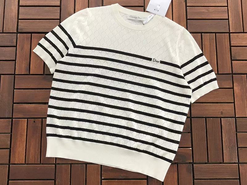 D O T-shirt Sweater Woman · 4