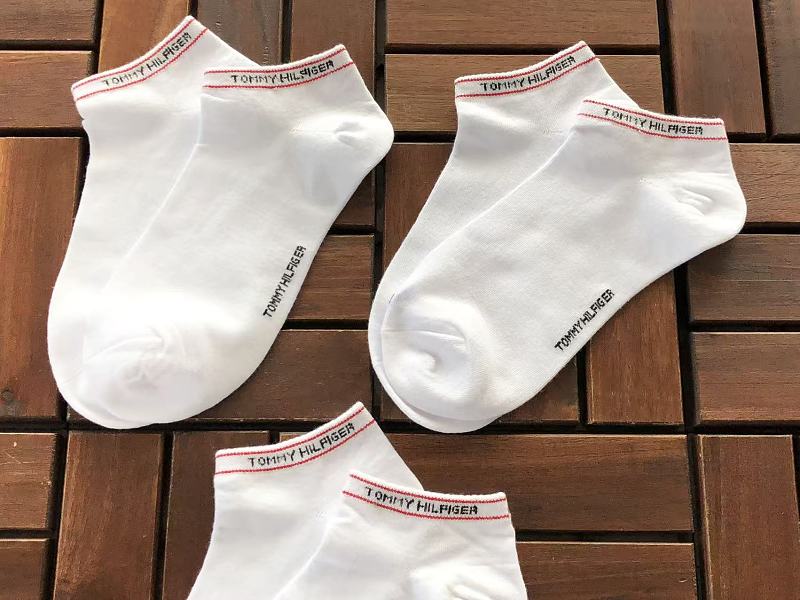 T H R Socks 4