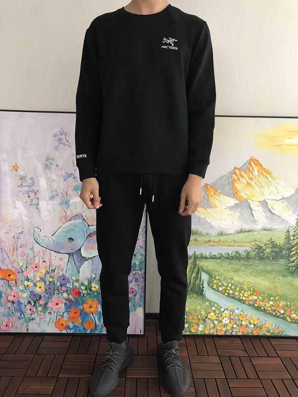 A T Yx Sweater 4