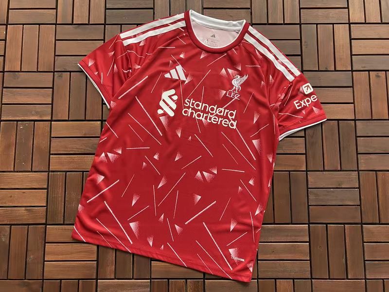 Football T-shirt · 5