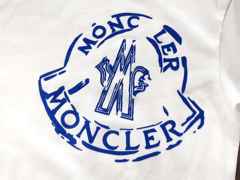 M R T-shirt 10
